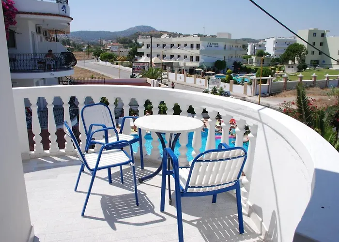 White Palace Pavlos Apartment1 *